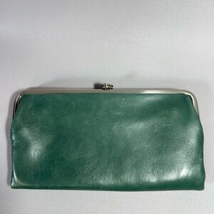 HOBO International Vintage Green Leather Double Frame Kisslock Clutch Wallet